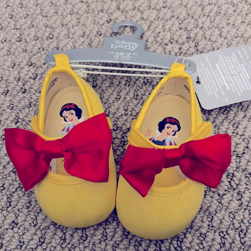 Disney Baby Snow White Shoes 0-6M